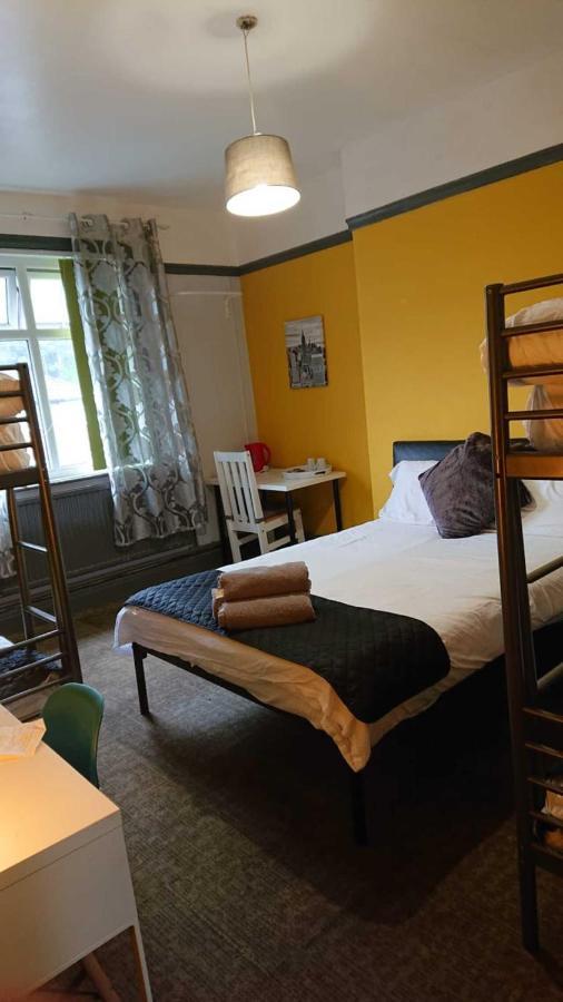 Gorton Mount Hotel Манчестер Экстерьер фото