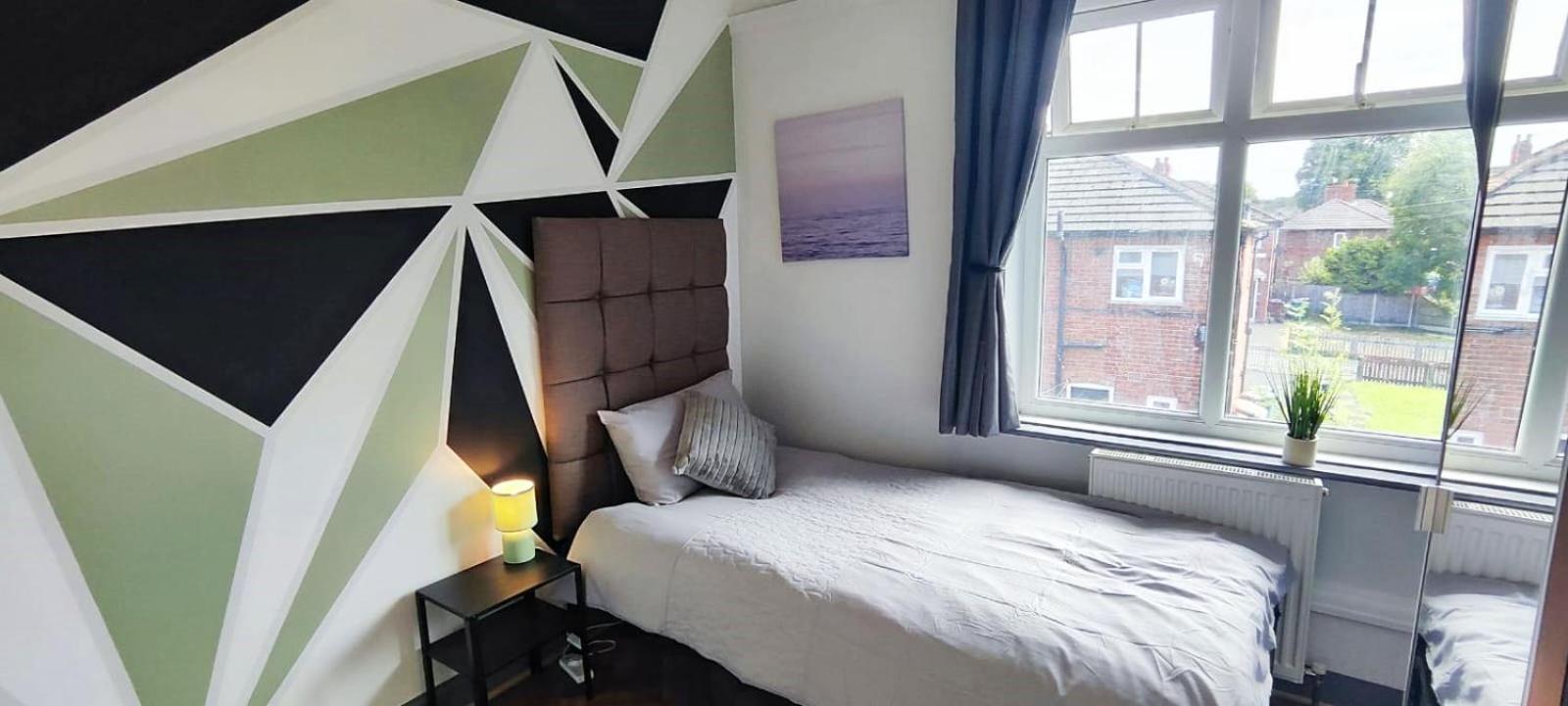 Gorton Mount Hotel Манчестер Номер фото