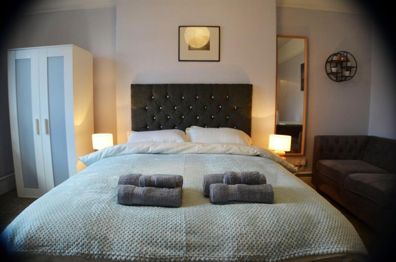 Gorton Mount Hotel Манчестер Экстерьер фото
